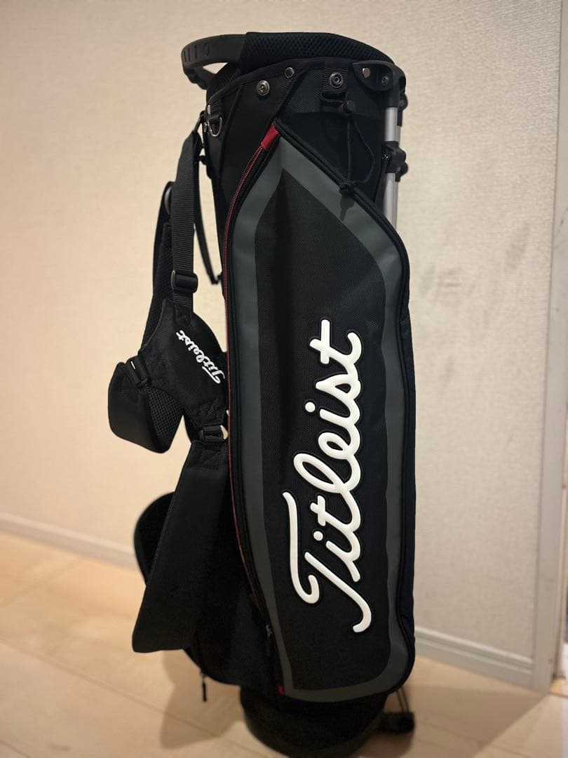 Titleist スタンドバッグ ブラック　軽量キャディバック