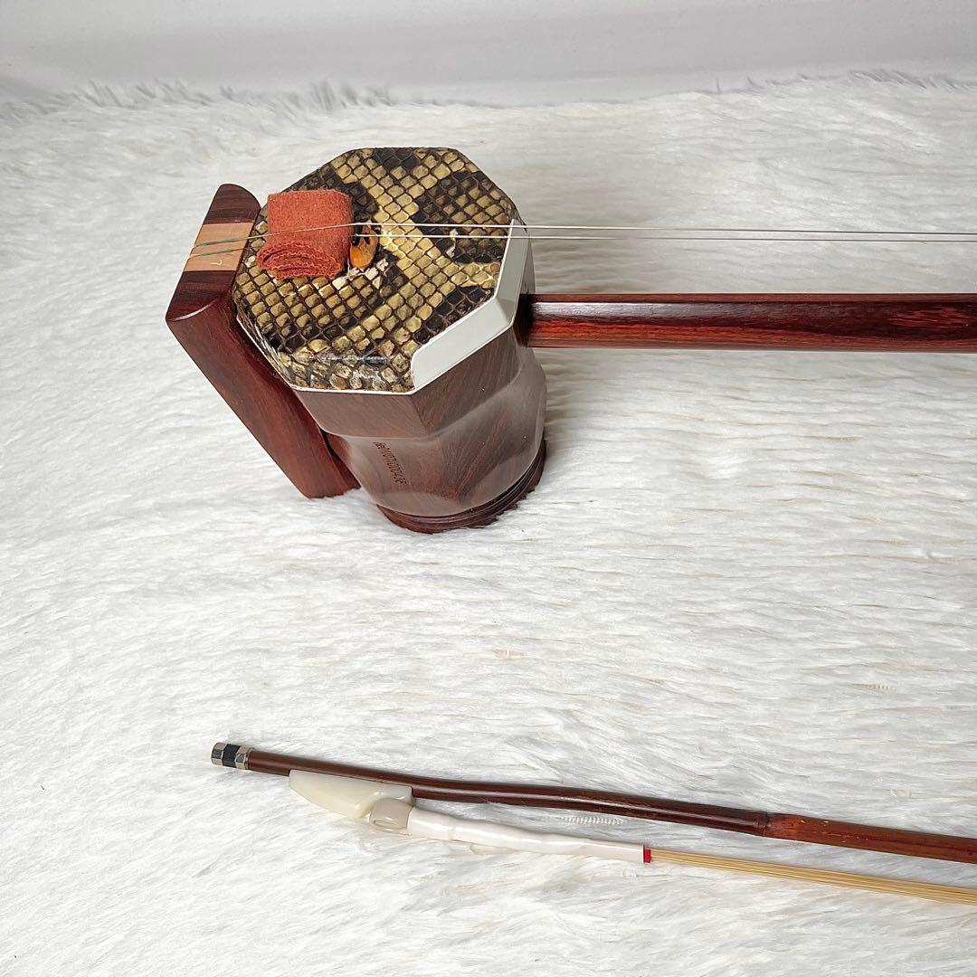【正規証付】 二胡 弓松脂 ケース付 本蛇皮製