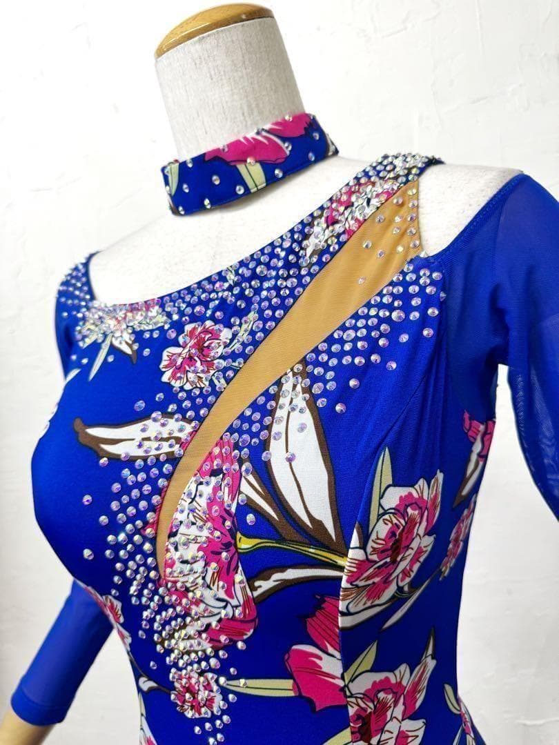 【Lサイズ】ロイヤルブルー　ラインストーン　ピンク花柄ワンピース　ドレスg014