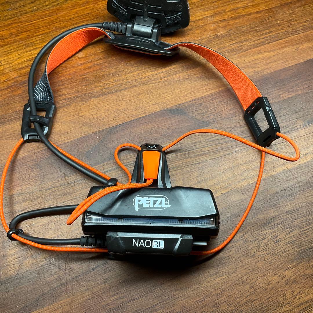 Petzl NAO RLヘッドランプ 1500ルーメン　リアクティブライティング