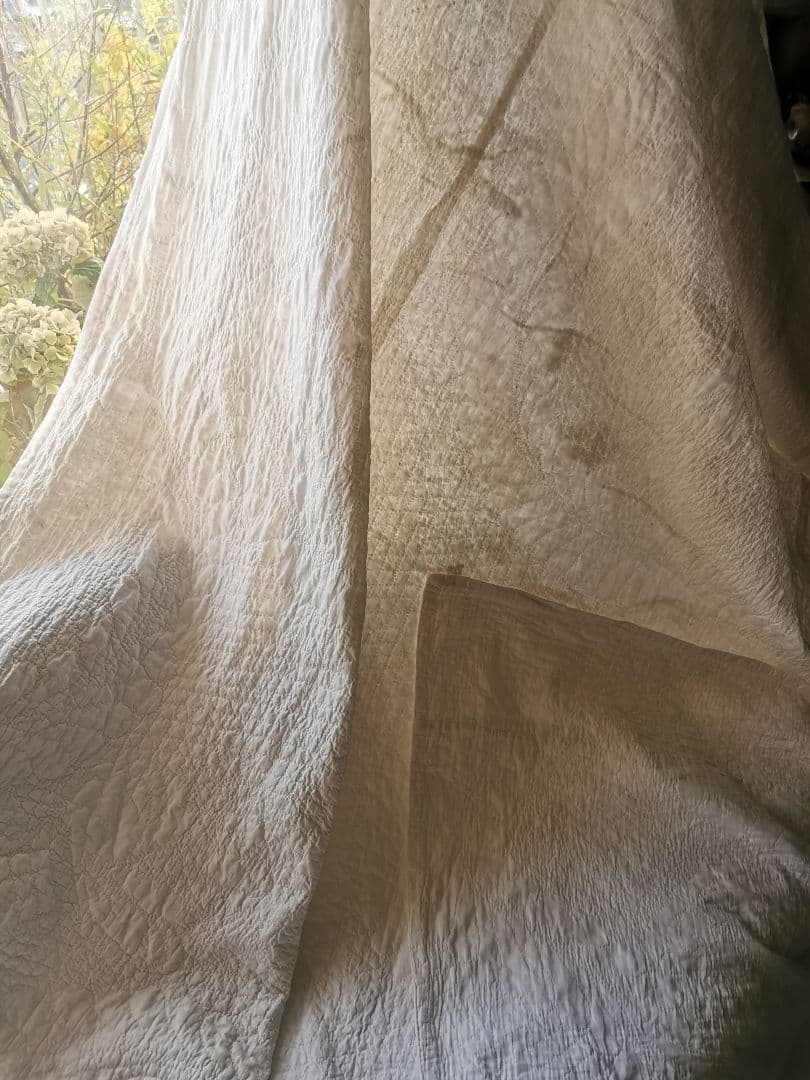 アンティーク ダーラムキルト 手縫 ブライダルホワイトキルト リーフ メダイヨン