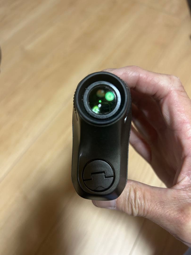 Bushnell Tour V4 X2 ゴルフ用距離計 ケース付き