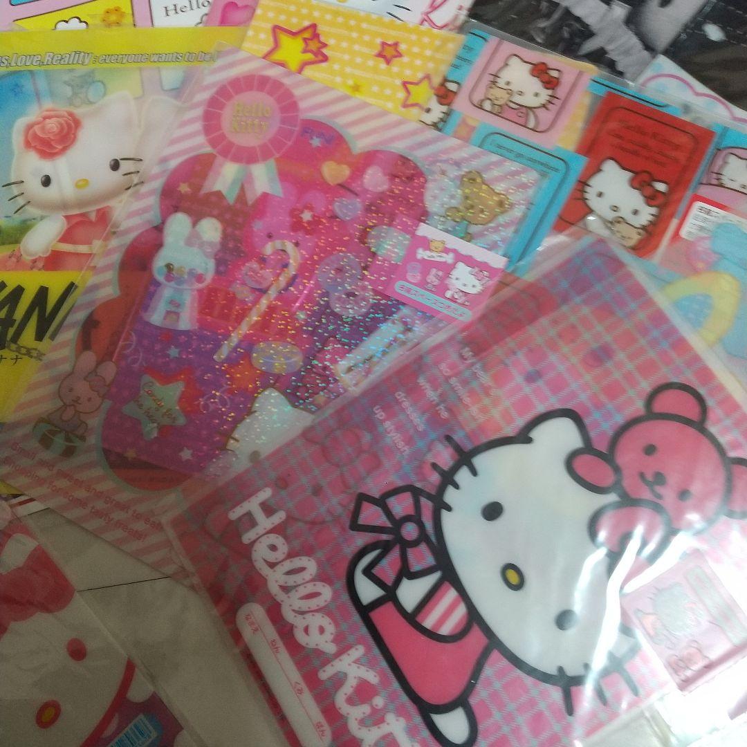 新品　ハローキティ　下敷き　ノート　セット 文房具