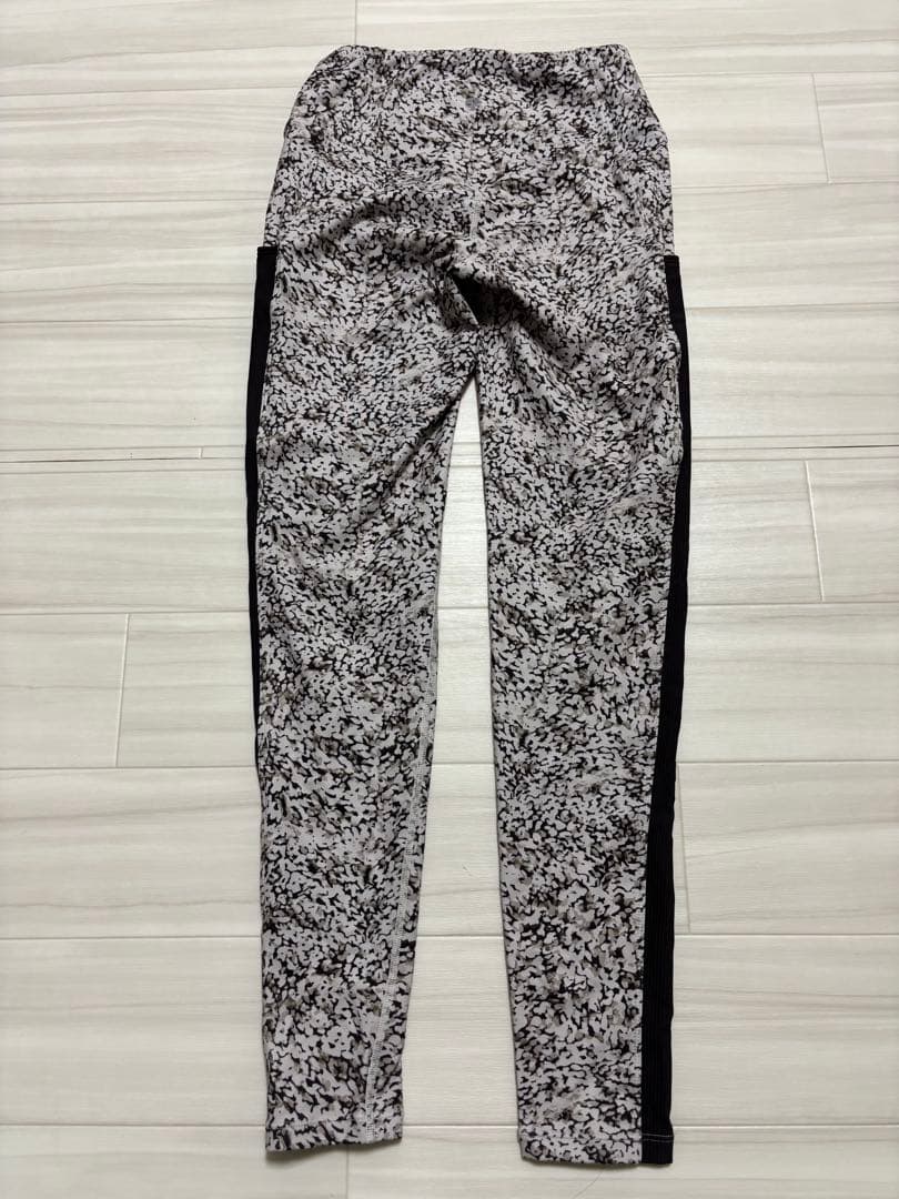 SUKALA スポットペイント　ヨガウェア