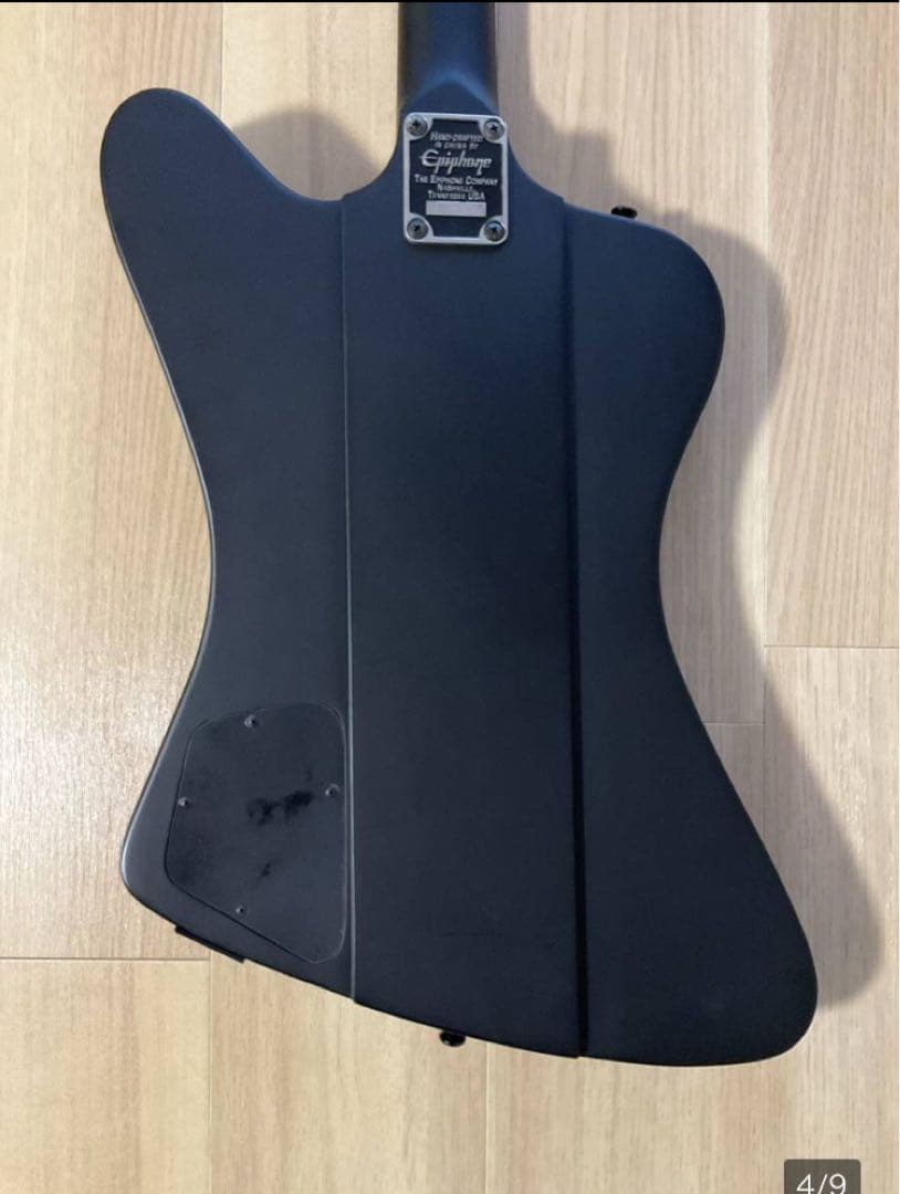 エピフォン　ブラックバードベース　モトリークルー　ニッキーシックス