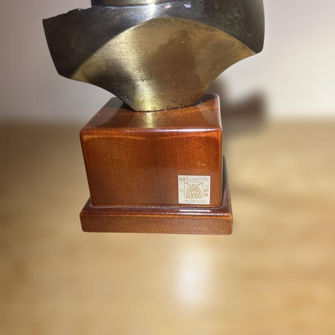 ギレン・ザビ バストアップ像