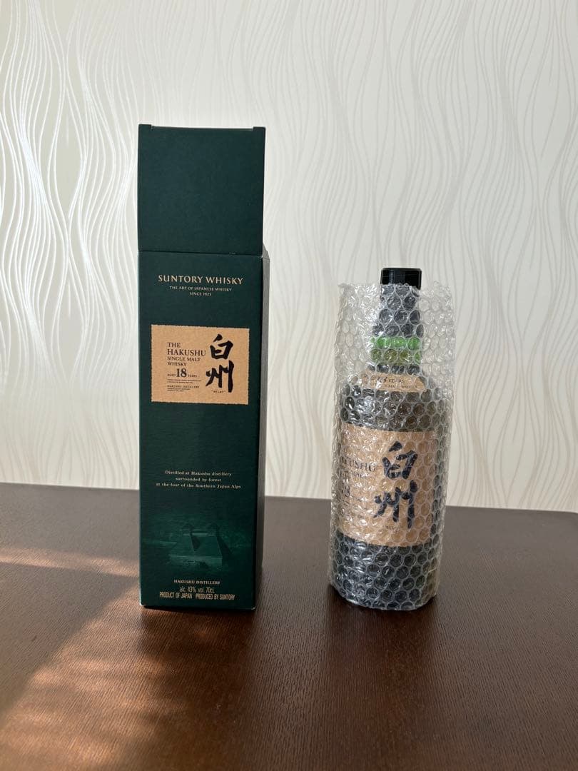 白州 18年 サントリー シングルモルトウイスキー 43％ 化粧箱付き