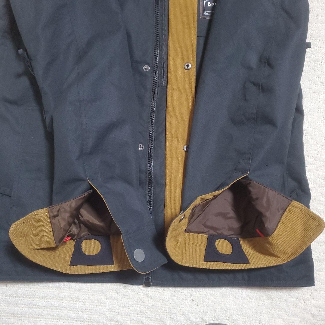 BURTON　スノーボードウェア上下セット　ジャケットLサイズ　パンツMサイズ