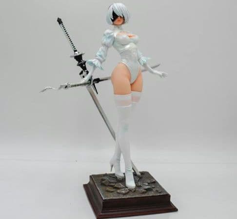 ニーアオートマタ　2b　ヨルハ　白　フィギュア