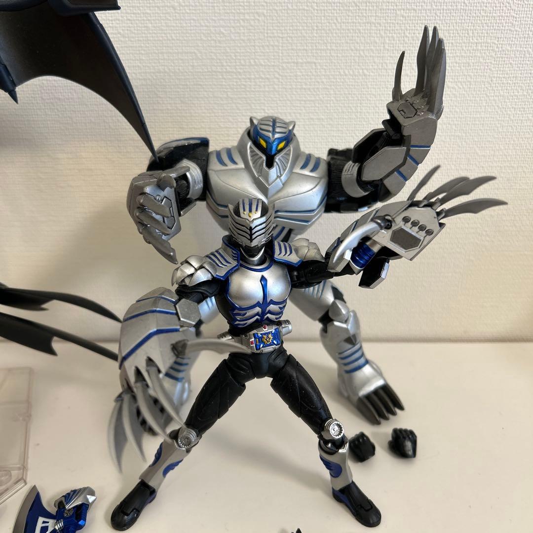 S.H.figuarts フィギュアーツ 仮面ライダー龍騎ミラーモンスター 真骨