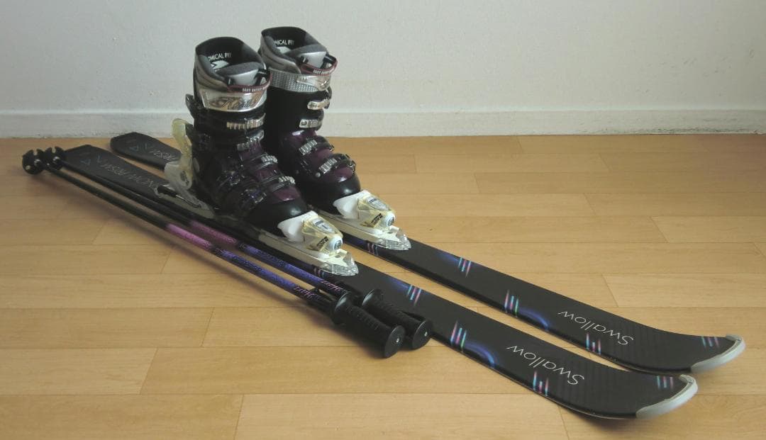 ■■送料無料■SWALLOW■女性用スキーセット■板142靴23.5■WAX済■