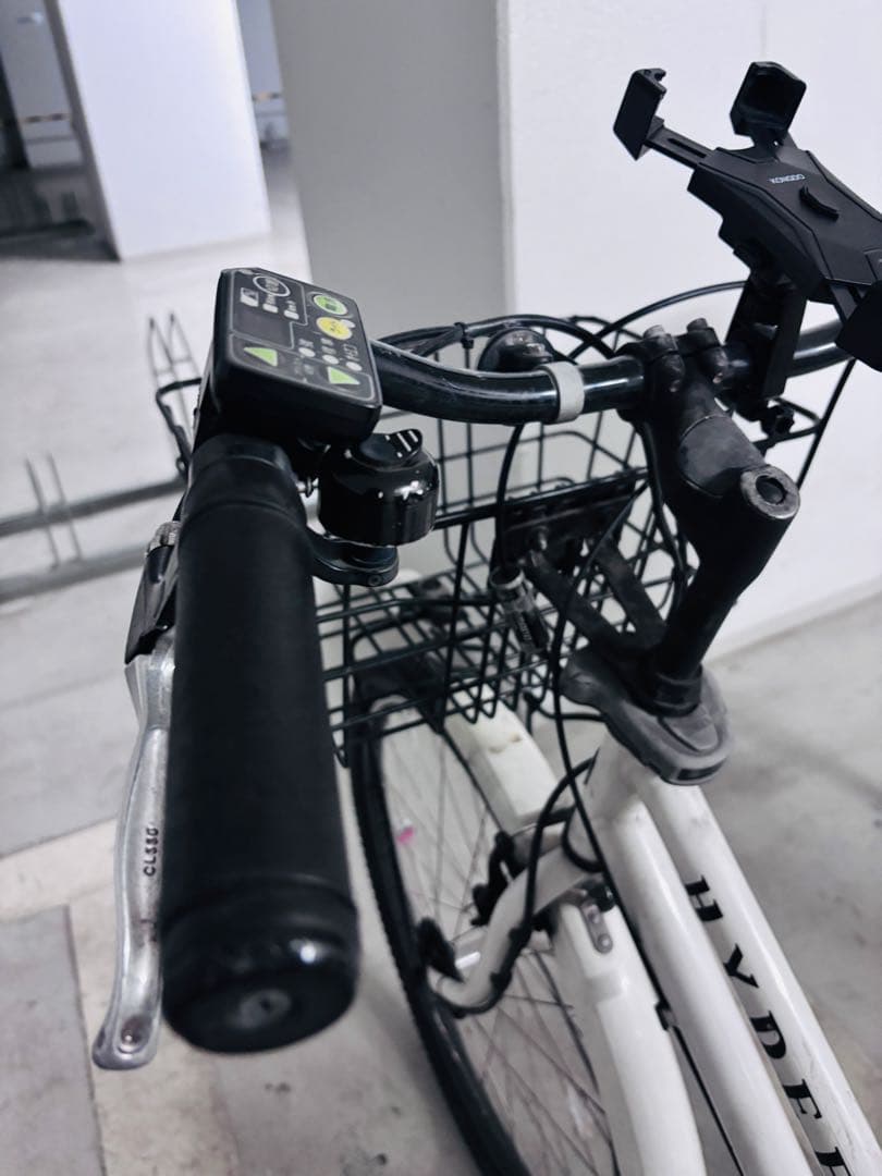 【手渡し】電動自転車　後ろチャイルドシート　ギア３段　オートライト　充電器　鍵２