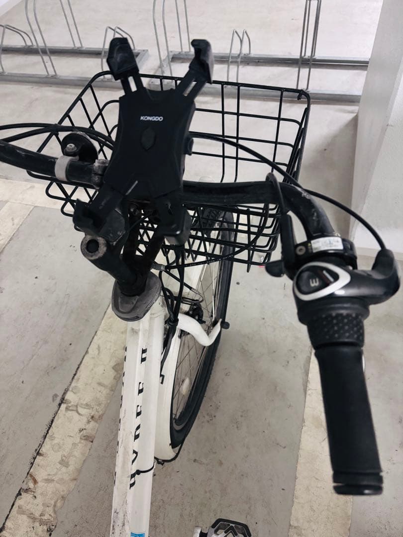 【手渡し】電動自転車　後ろチャイルドシート　ギア３段　オートライト　充電器　鍵２