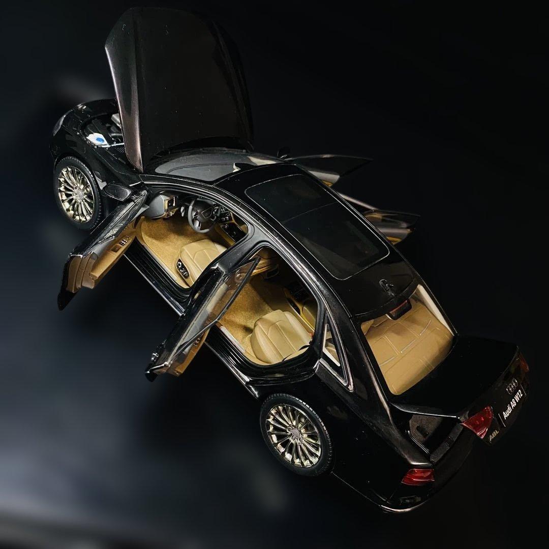 京商 1/18 Audi A8L W12