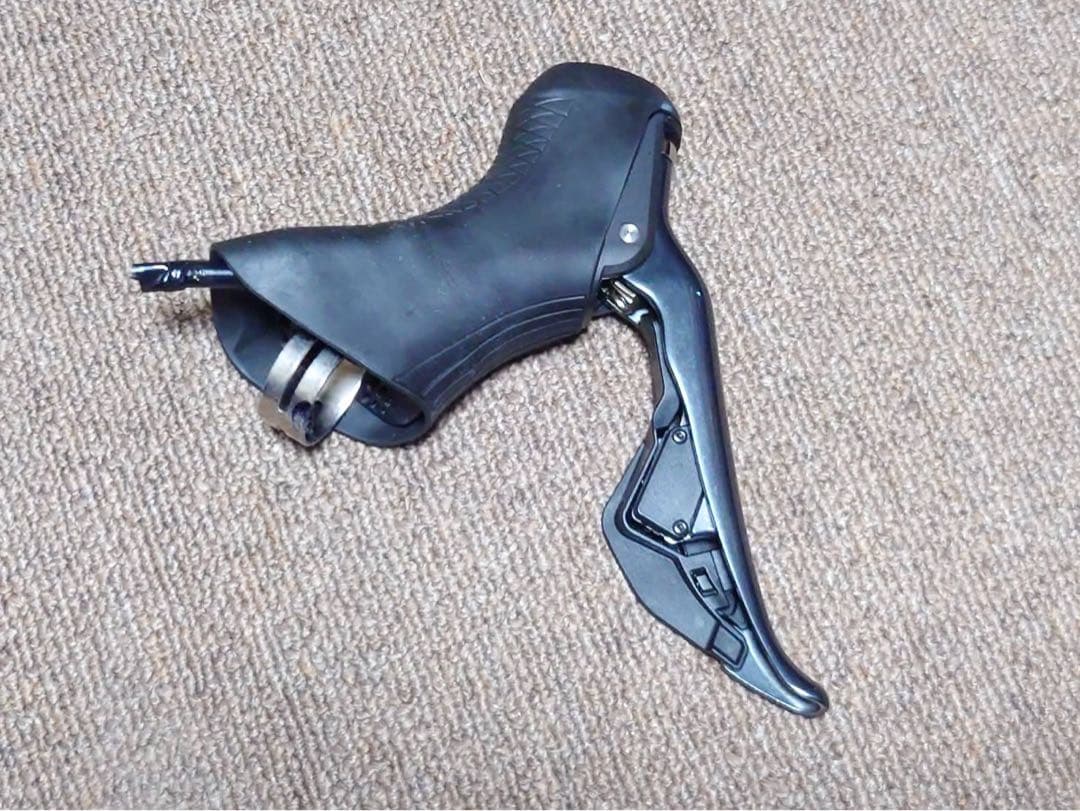 シマノ　アルテグラ　Di2用STIレバー、油圧ディスクブレーキキャリパーセット