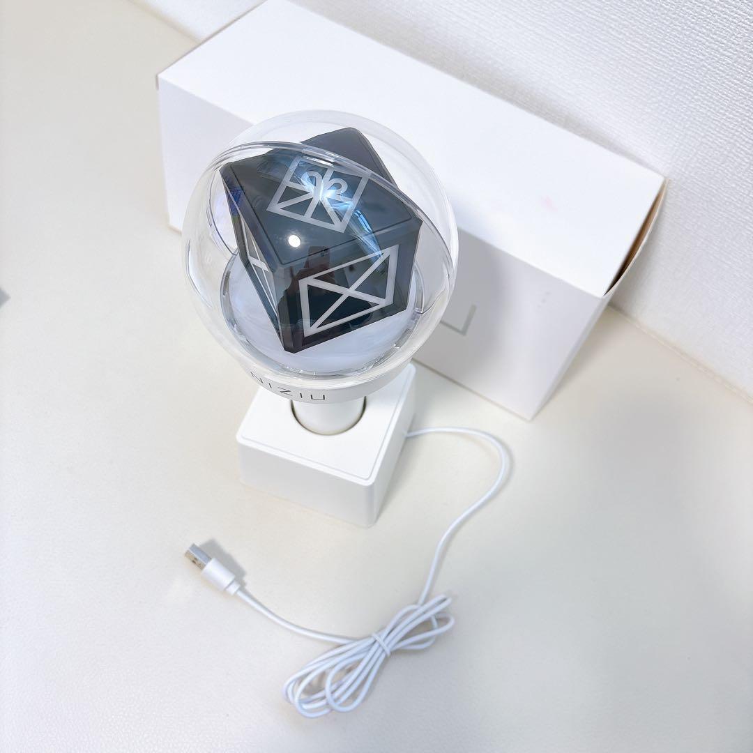 早い者勝ち‼️NiziU 公式ペンライトOFFICIAL LIGHT STICK