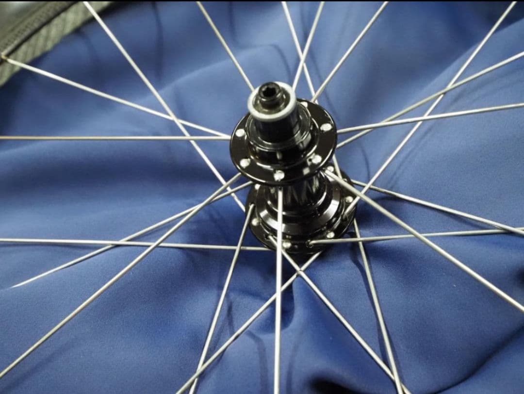 VISION メトロン カーボンホイール 80mm リム チューブラー 11速