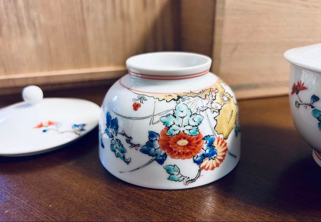 人間国宝　柿右衛門　十三代 酒井田柿右衛門　番茶器 錦花岩文