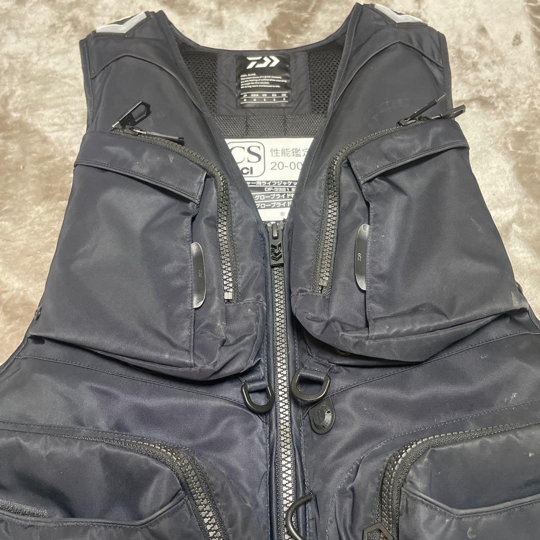 ダイワ バリアテックサイバーフロート　DF-3321 ライフジャケット 黒　M