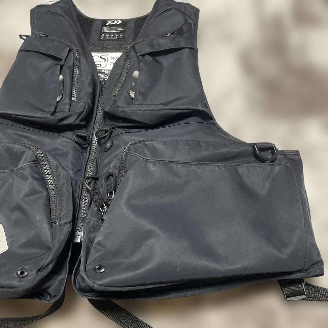ダイワ バリアテックサイバーフロート　DF-3321 ライフジャケット 黒　M