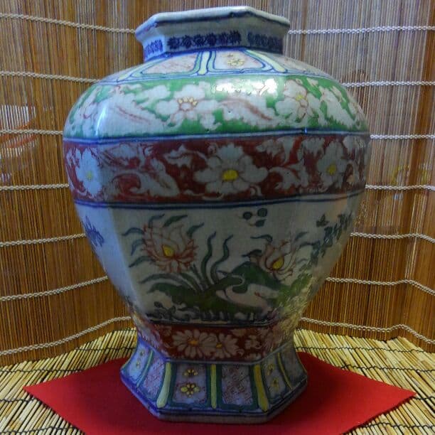 中国美術 5彩六角形壺　高さ35㎝