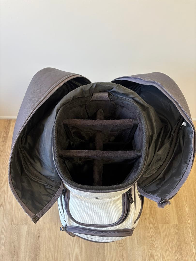 Oakley ゴルフバッグ グレーとホワイト