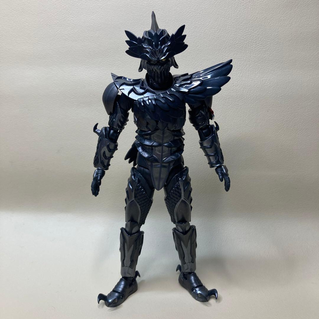S.H.Figuarts カラスアマゾン　仮面ライダーアマゾンズ　Crow