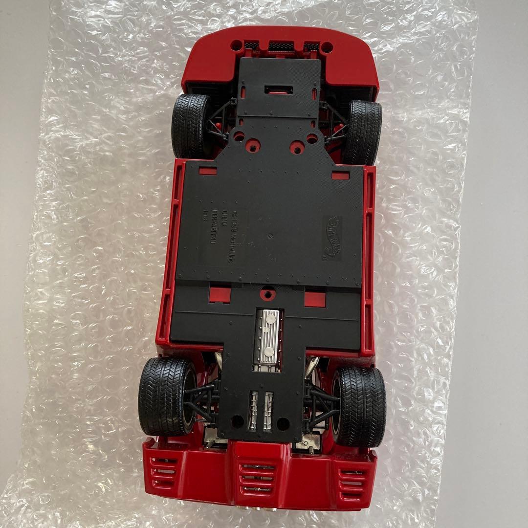 フェラーリ　F40 1/18ミニカー　ホットウィール