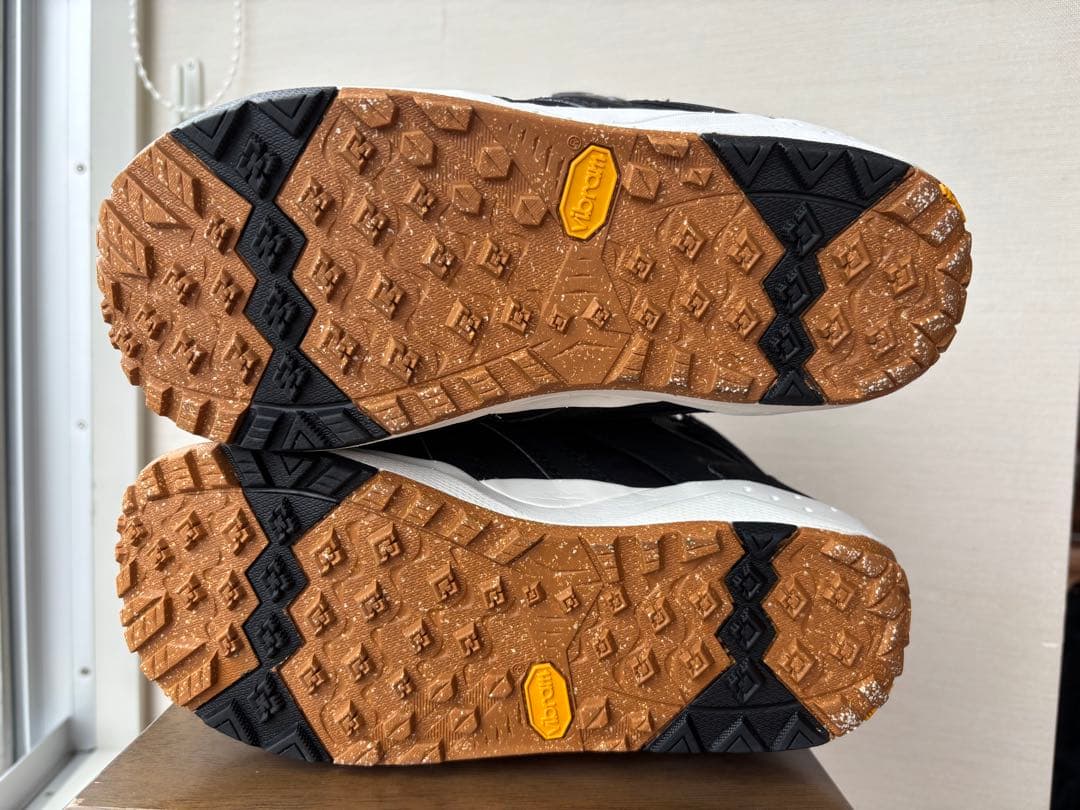 24cm Burton Women's Felix BOA スノーボードブーツ