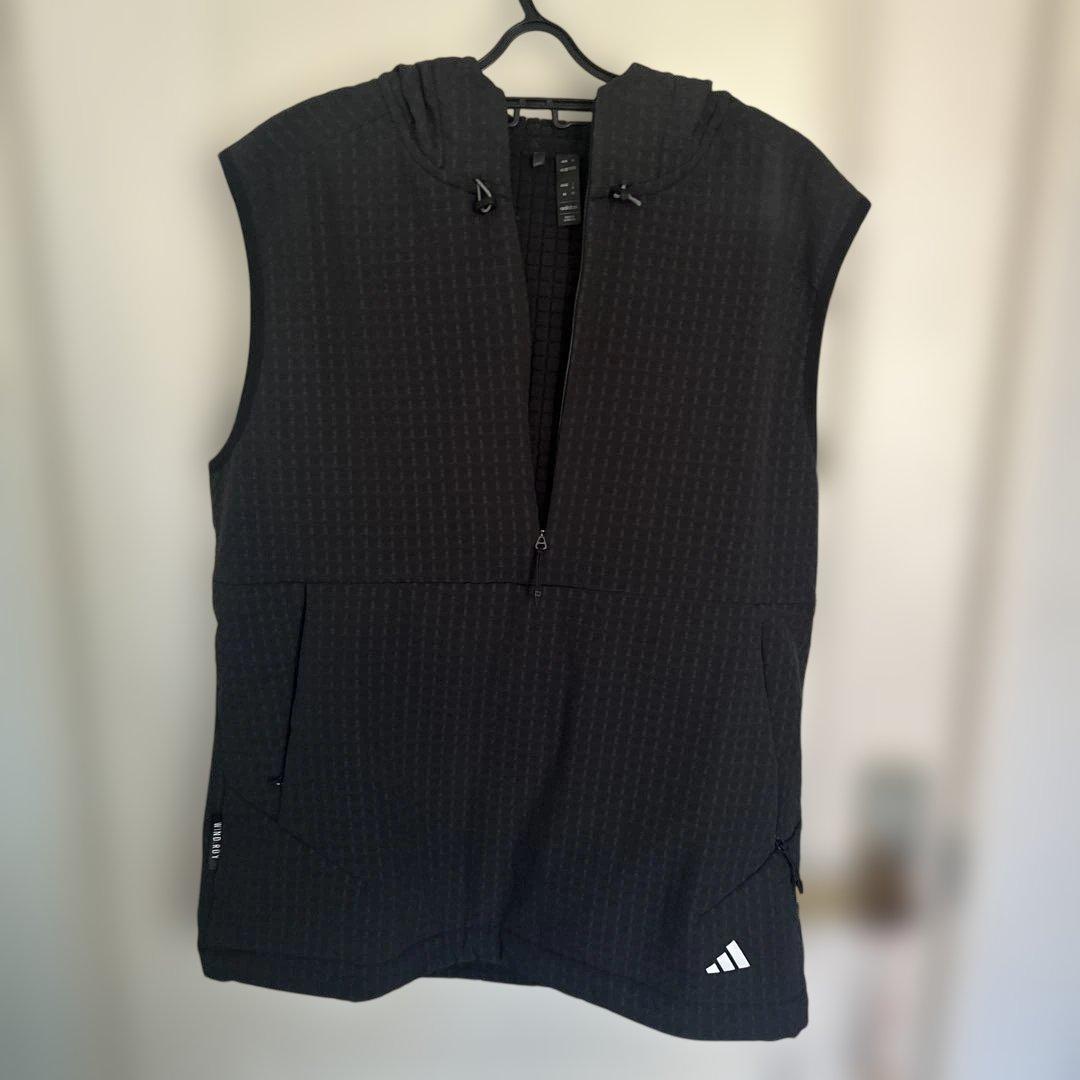adidasハーフジップベストブラックM