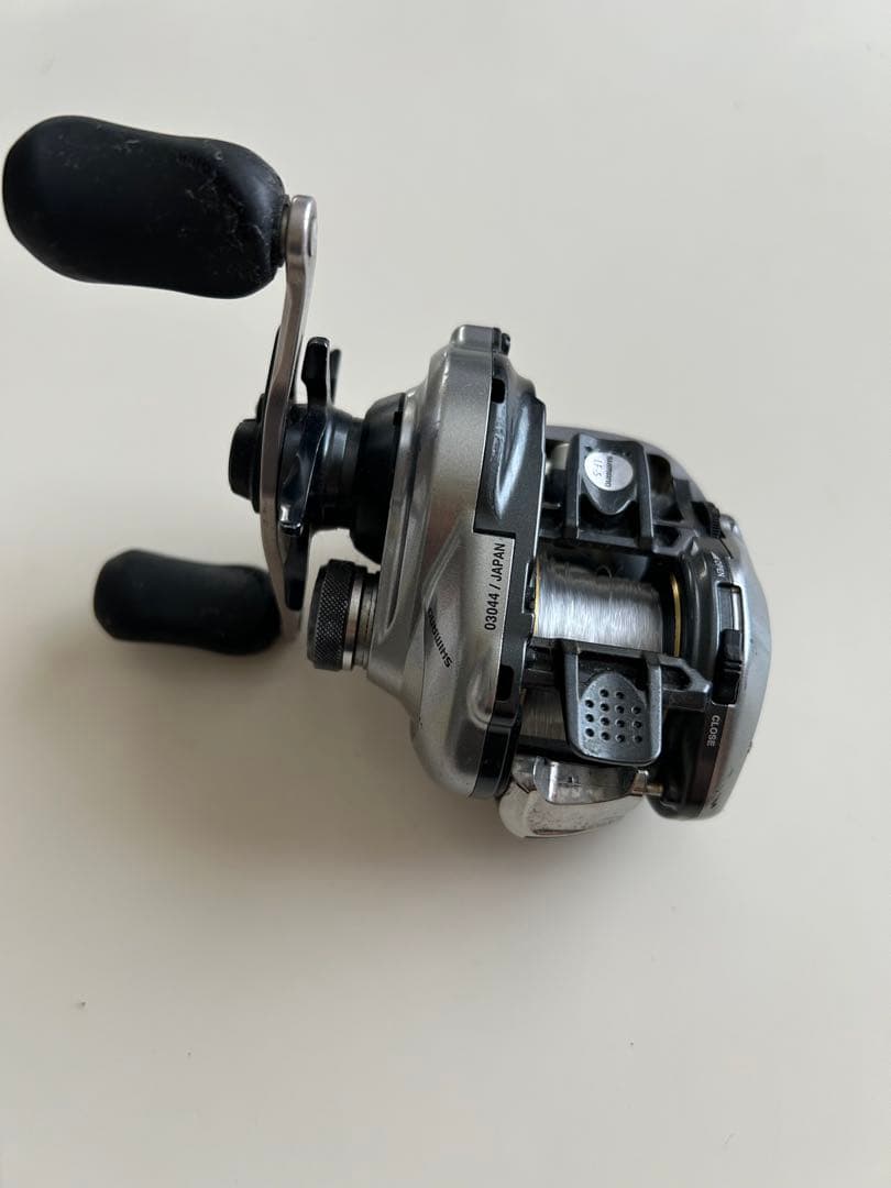 シマノ13メタニウム右巻きベイトリール　シマノ純正夢屋BFSスプール付属