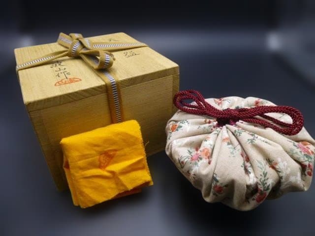 近代陶芸の巨匠　板谷波山　天目茶碗／共箱・共布／覆輪／仕覆