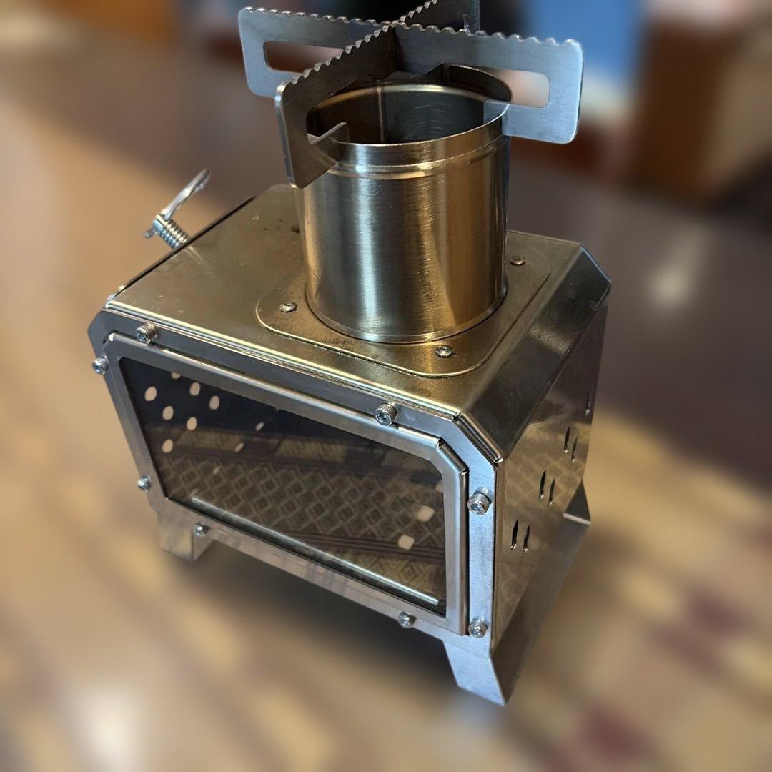 薪ストーブ軽量ステンレスキャンプストーブ、持ち運び便利、アウトドア調理に最適