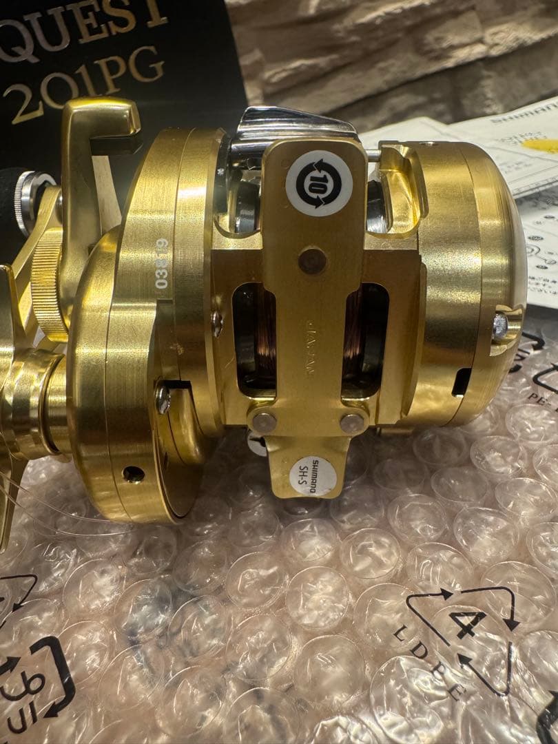 18 オシアコンクエストCT201PG シマノ左巻き＋ PE0.8号300m紅牙