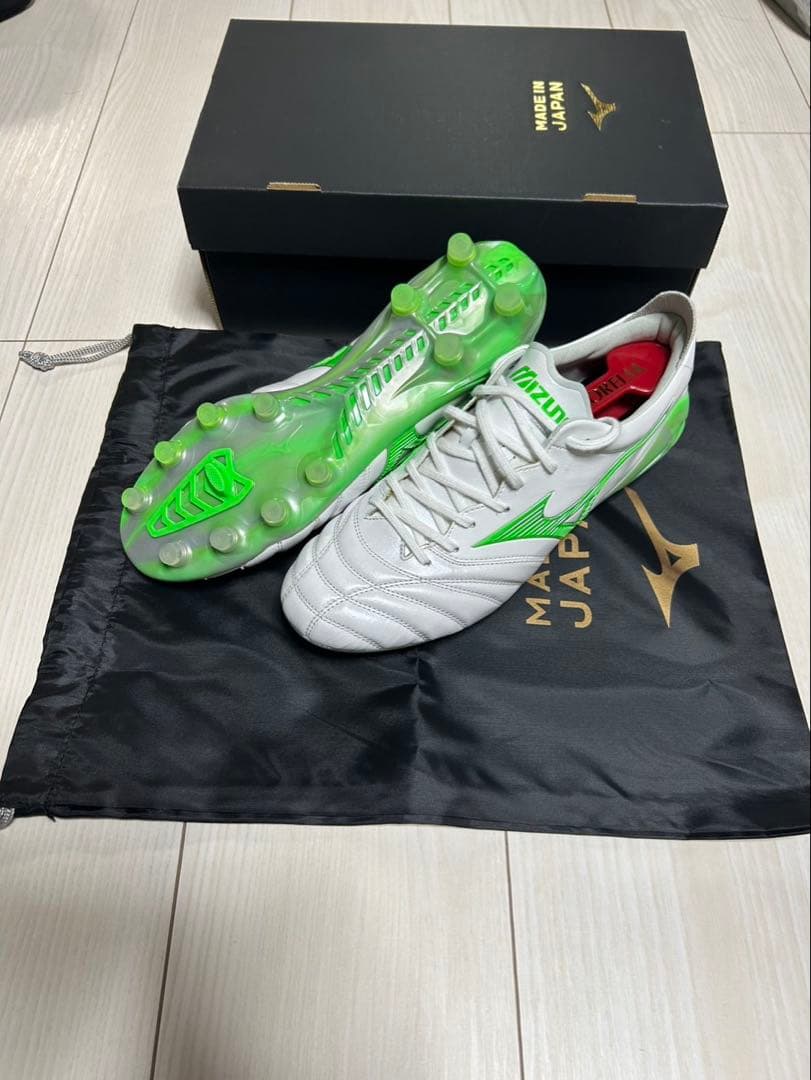 ミズノ　モレリアネオIV26.0cm