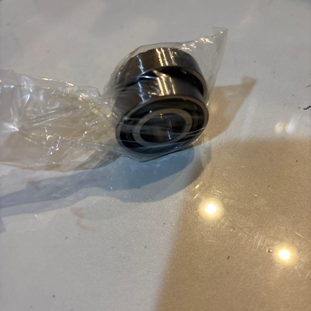 NSK ベアリング　7002ATYNDFMP5 24個セット