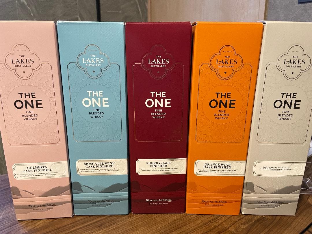 10月末まで特価 レイクス　THE ONE ウイスキー5本＆スチールボネット