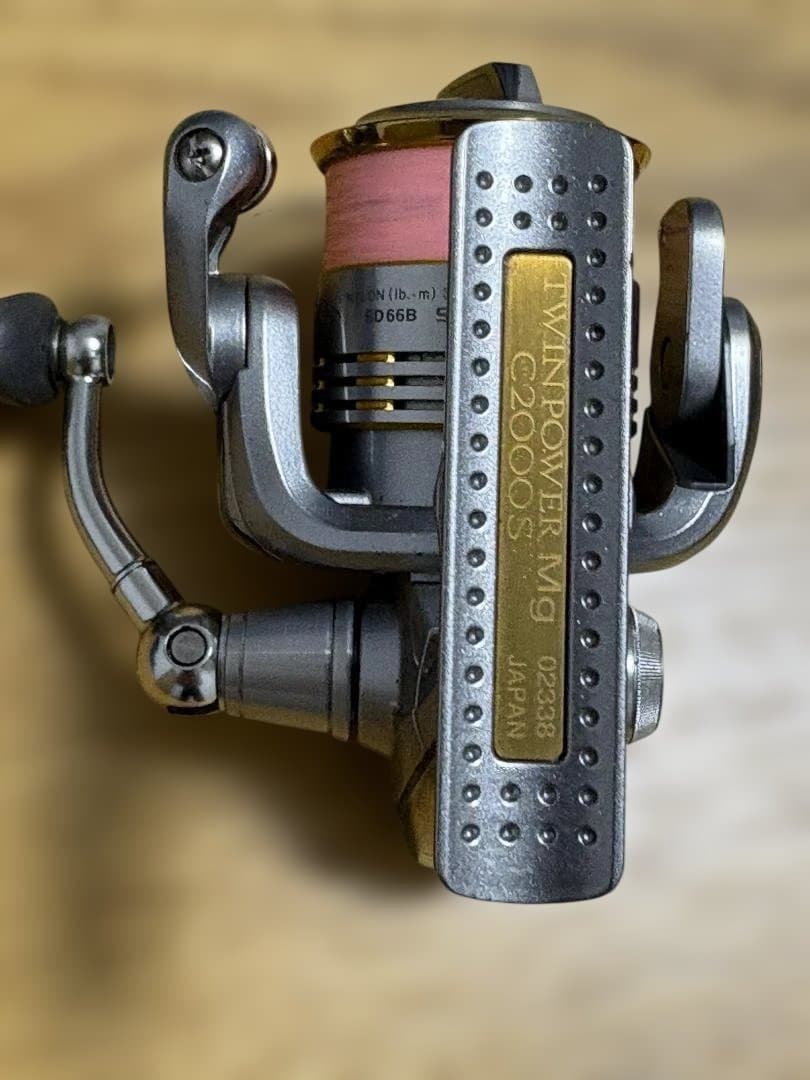 シマノ ツインパワーMgC2000S