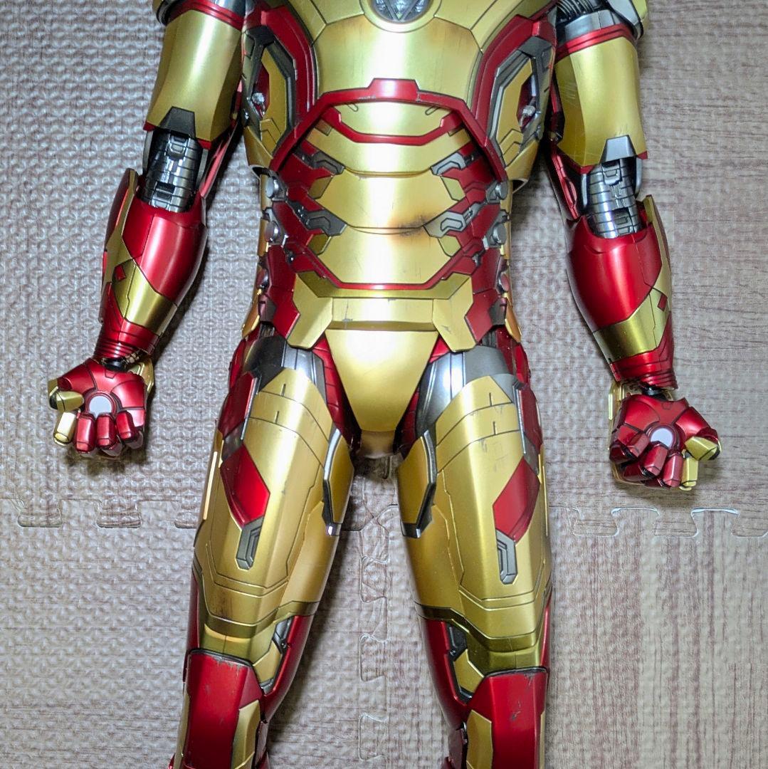 ホットトイズ 1/4 QS008 アイアンマン マーク42 　スタンド欠品