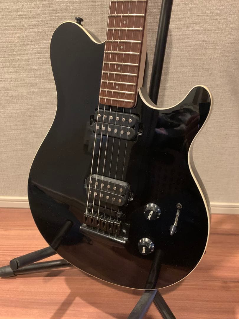 Sterling by Music Man Ax3 エレキギター ブラック　中古