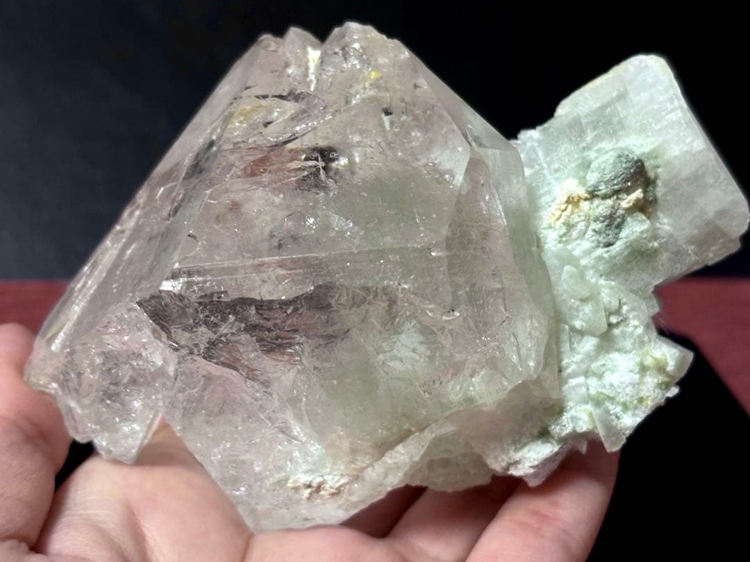 【超希少】天然ヒマラヤ水晶 (K2の麓スカルドゥ産)パキスタン産 ビソライト