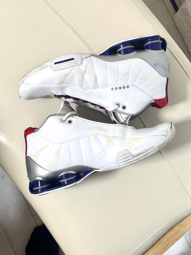 値引き不可　NIKE Shox BB4 27cm ナイキ ショックス　ラプターズ