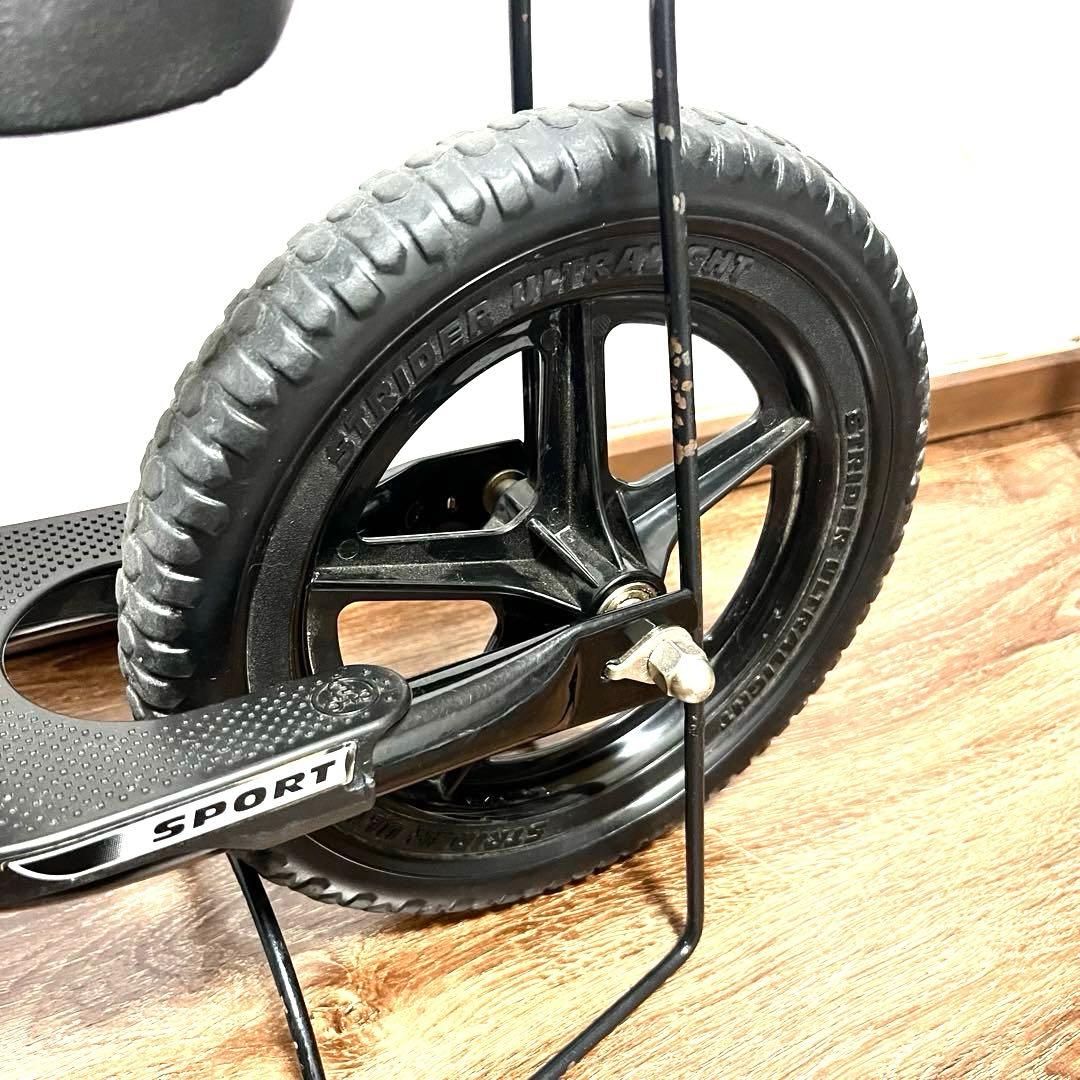 ひーちゃん　ストライダー スポーツ ブラック 12インチ 付属品多数