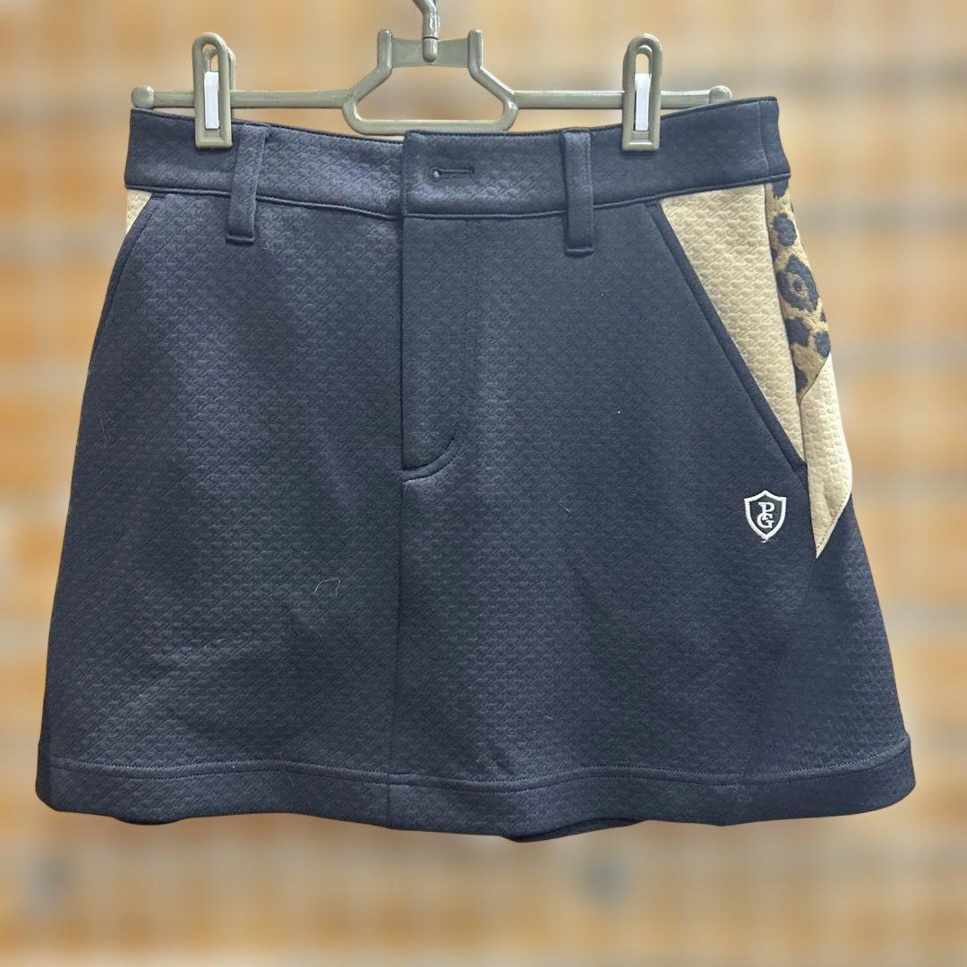 A6.パーリーゲイツ　レディース　ゴルフ　スカート