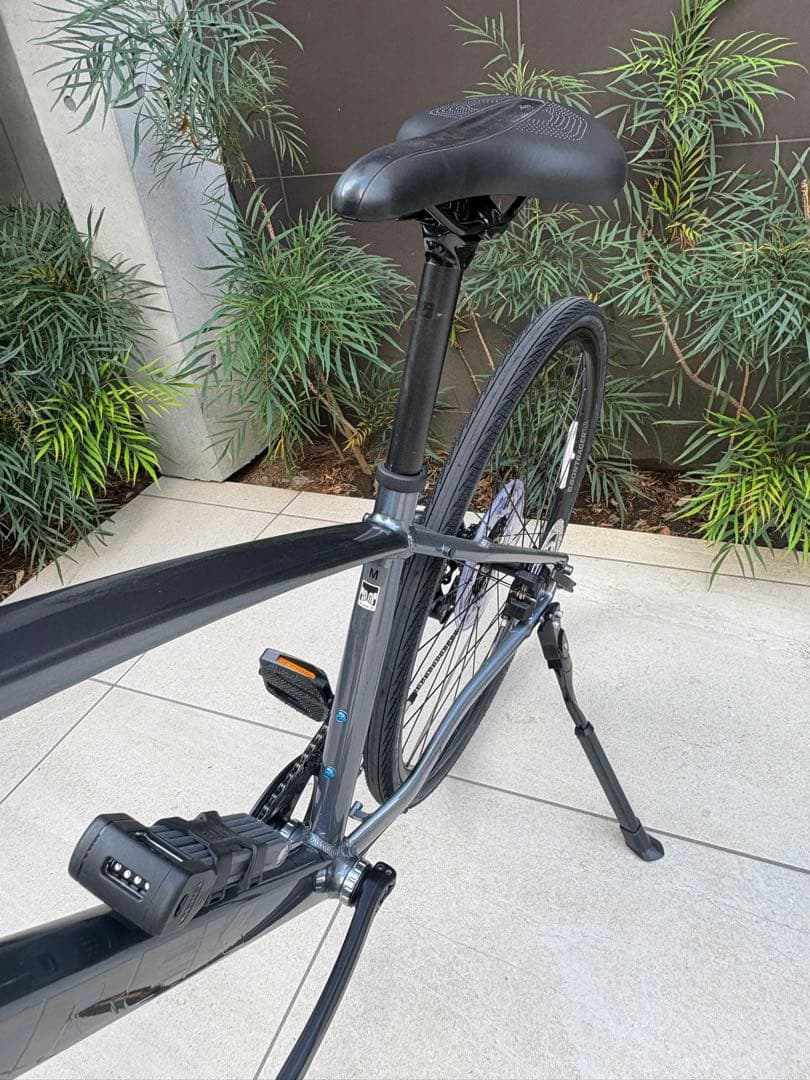 も*ぺ様 トレック FX3 グレー サイズM 【東京引き取り限定】TREK