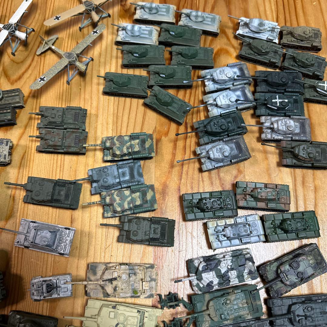 1/144 戦車　自走砲　突撃砲　フィギュア