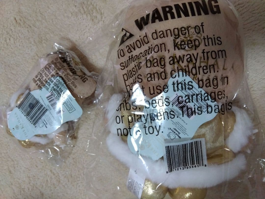 ハワイ　カハラホテル　キティ　ぬいぐるみ　ホリデーシーズン限定　サンリオ