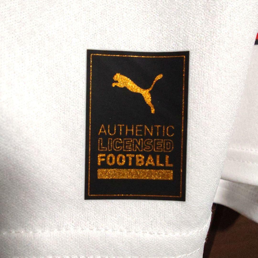 【ブラックフライデー】ACミラン テオ・エルナンデス　直筆サイン入り ユニ　L