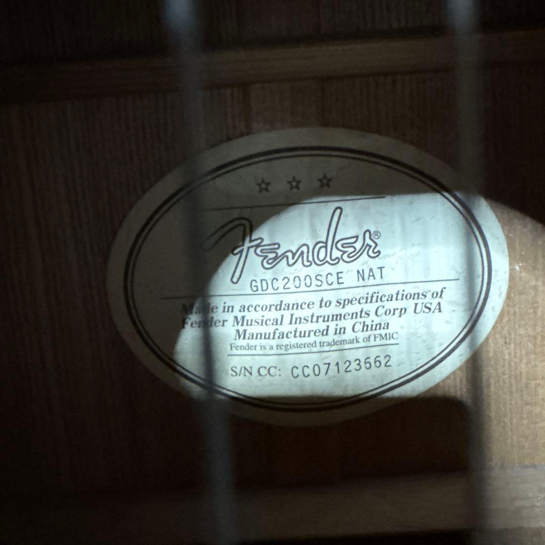 FENDER GDC-200SCE YUI使用モデル エレアコ ギター　アコギ