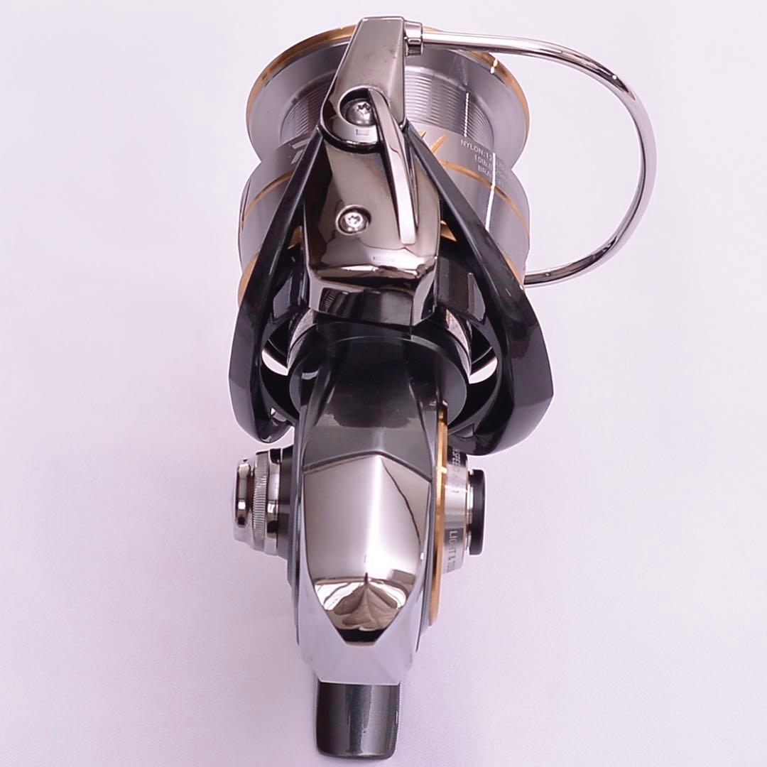 ダイワ ルビアス4000-CXH スピニングリール